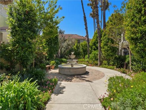 4802 Tiara 204 , Huntington Beach, CA