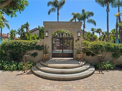 4802 Tiara 204 , Huntington Beach, CA
