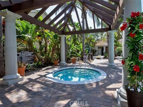 4802 Tiara 204 , Huntington Beach, CA