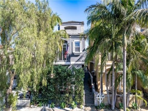 614 16th Street, Huntington Beach, CA