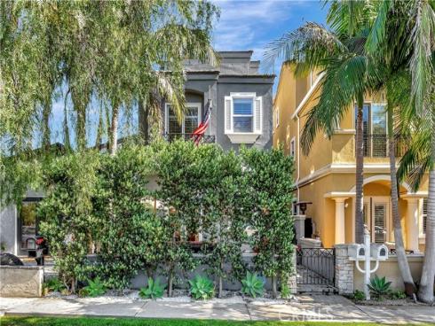 614  16th   Street, Huntington Beach, CA