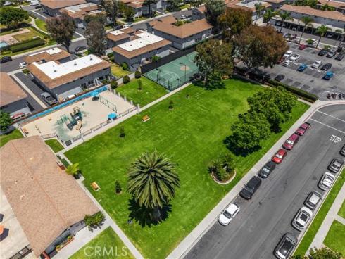 9579  Adams  , Huntington Beach, CA