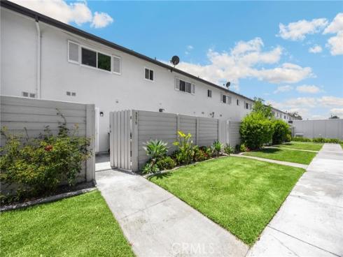 9579  Adams  , Huntington Beach, CA