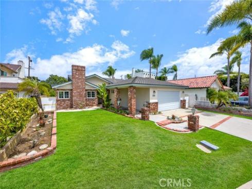 18922  Gregory   Lane, Huntington Beach, CA