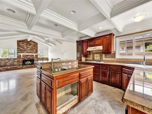 18922  Gregory   Lane, Huntington Beach, CA