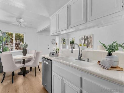 16394 Del Oro Cir 135 , Huntington Beach, CA