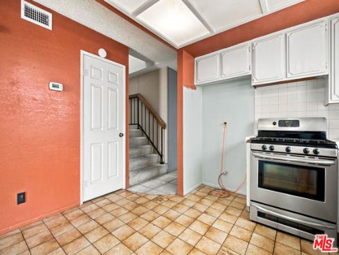 417  8th   Street, Huntington Beach, CA