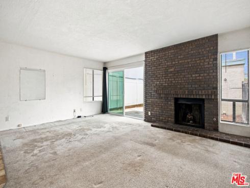 417  8th   Street, Huntington Beach, CA