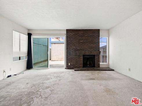 417  8th   Street, Huntington Beach, CA