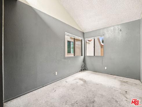 417  8th   Street, Huntington Beach, CA
