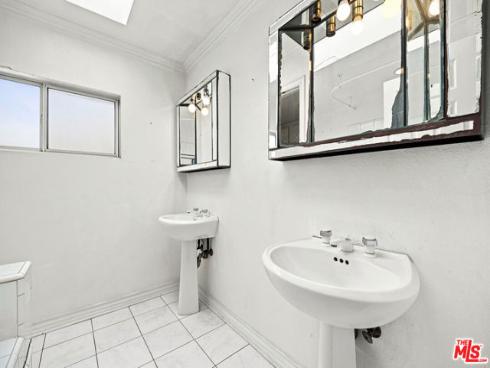 417  8th   Street, Huntington Beach, CA