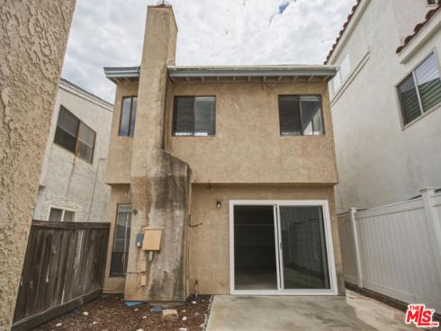 417  8th   Street, Huntington Beach, CA