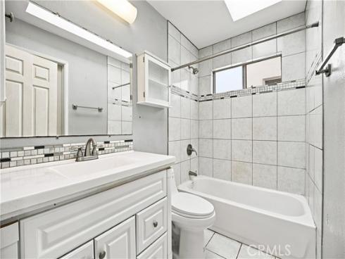 417 8th Street, Huntington Beach, CA