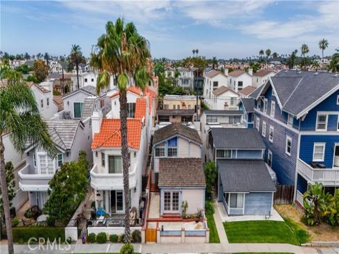 417 8th Street, Huntington Beach, CA