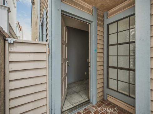 417 8th Street, Huntington Beach, CA