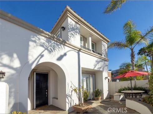 304 Goldenwest Street, Huntington Beach, CA