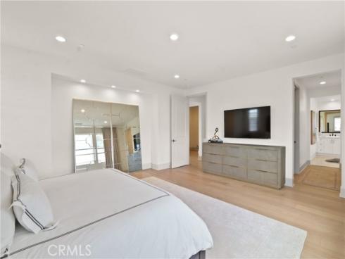 17382  Burrows  , Huntington Beach, CA