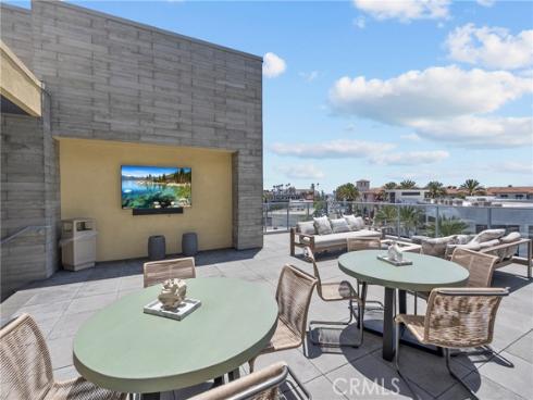 414 Main 200 Street, Huntington Beach, CA