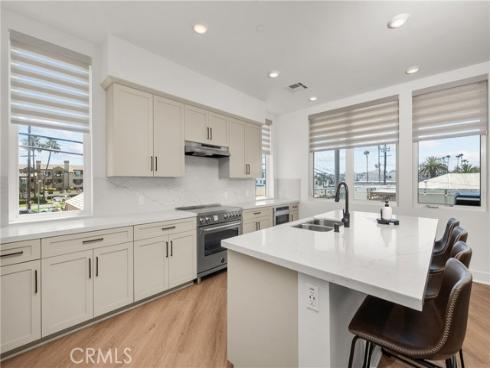 414 Main 200 Street, Huntington Beach, CA