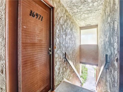 16971 Bluewater 70 Lane, Huntington Beach, CA