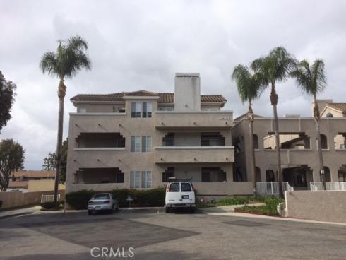 4591 Warner 203 Avenue, Huntington Beach, CA