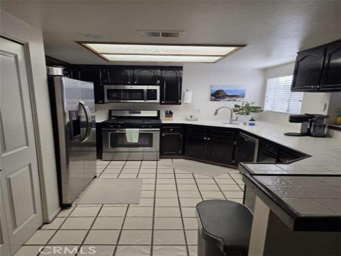 4591 Warner 203 Avenue, Huntington Beach, CA