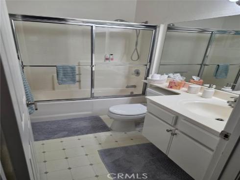 4591 Warner 203 Avenue, Huntington Beach, CA