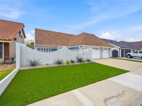 19151 Yacht Lane, Huntington Beach, CA