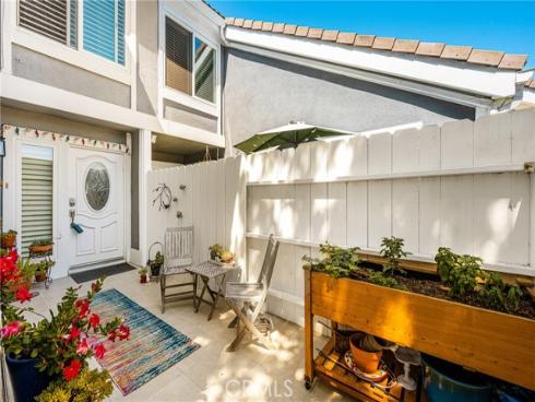 3485 Windspun , Huntington Beach, CA