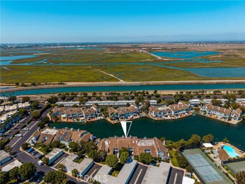 3485 Windspun , Huntington Beach, CA