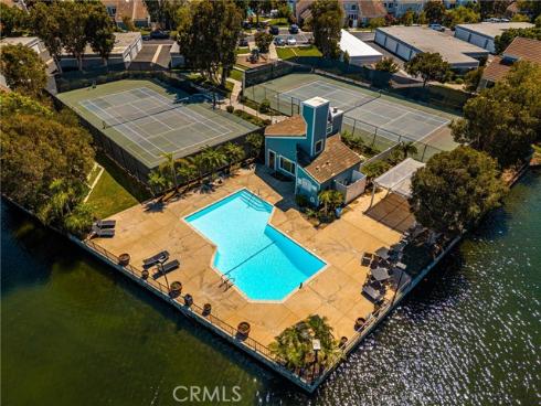 3485 Windspun , Huntington Beach, CA
