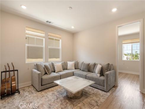 21171 Strathmoor , Huntington Beach, CA