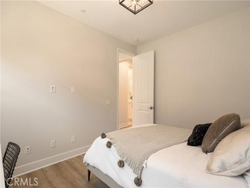 21171 Strathmoor , Huntington Beach, CA