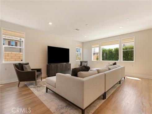 21171 Strathmoor , Huntington Beach, CA
