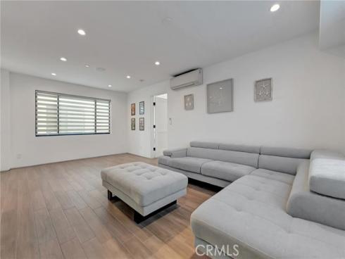 203 Indianapolis Avenue, Huntington Beach, CA
