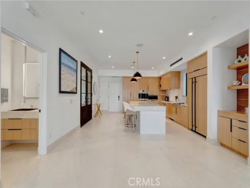 203 Indianapolis Avenue, Huntington Beach, CA