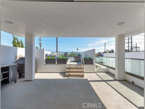 203 Indianapolis Avenue, Huntington Beach, CA
