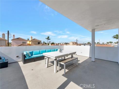 203 Indianapolis Avenue, Huntington Beach, CA
