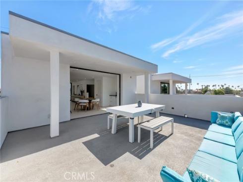 203 Indianapolis Avenue, Huntington Beach, CA