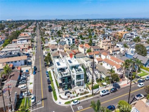 203 Indianapolis Avenue, Huntington Beach, CA