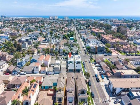 203 Indianapolis Avenue, Huntington Beach, CA
