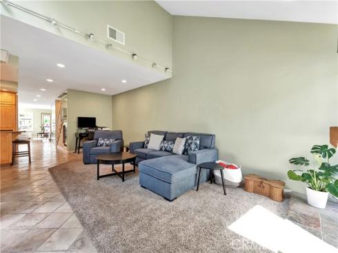 626  9th   Street, Huntington Beach, CA