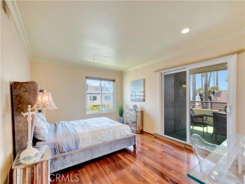 1200 Pacific Coast 209 Highway, Huntington Beach, CA