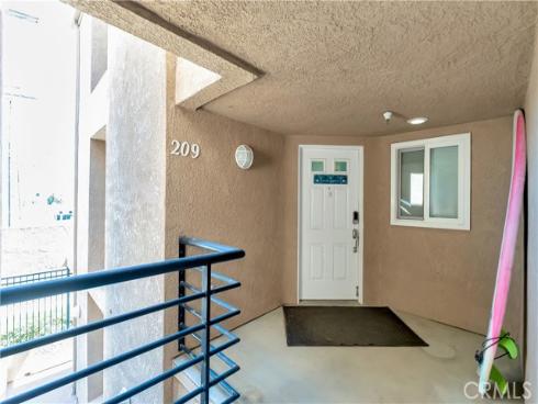 1200 Pacific Coast 209 Highway, Huntington Beach, CA