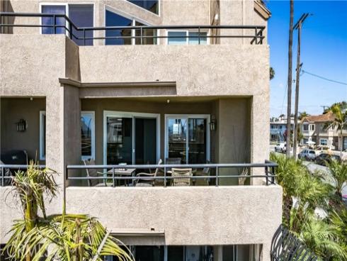 1200 Pacific Coast 209 Highway, Huntington Beach, CA