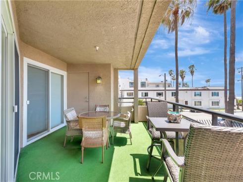 1200 Pacific Coast 209 Highway, Huntington Beach, CA