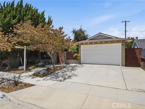 5051 Sisson Drive, Huntington Beach, CA