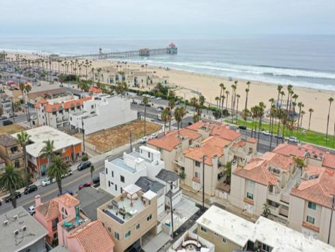 109 9th , Huntington Beach, CA