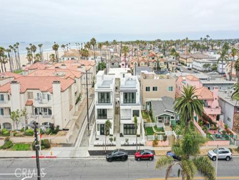 109 9th , Huntington Beach, CA