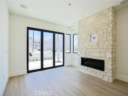 109 9th , Huntington Beach, CA